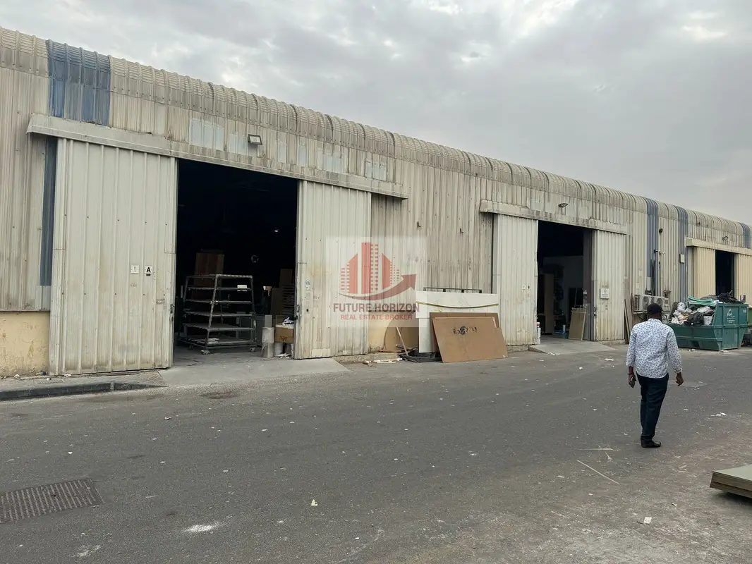 8334 Sq Ft Commercial Insulated Warehouse DIP Phase 1 II 65 KW POWER