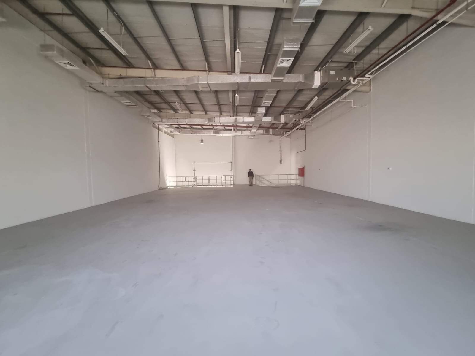 6500 Sq. FT Warehouse in Nad Al Hammar