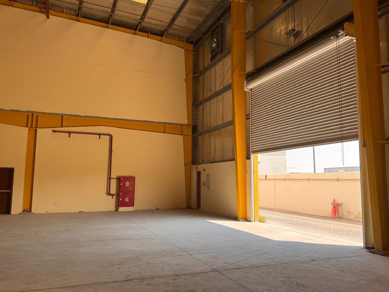 11,000 Sq FT Commercial warehouse in Jebel Ali