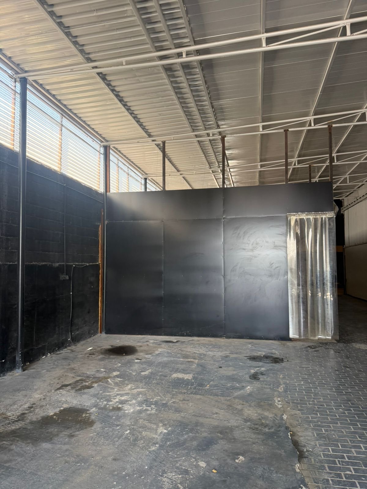 15000 Sq. FT Independent Warehouse in Al Quoz Industrial Area 1