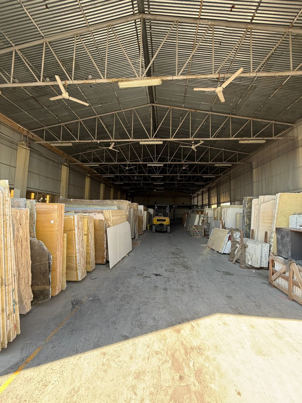 4000 Sq Ft Commercial warehouse in Umm Ramool