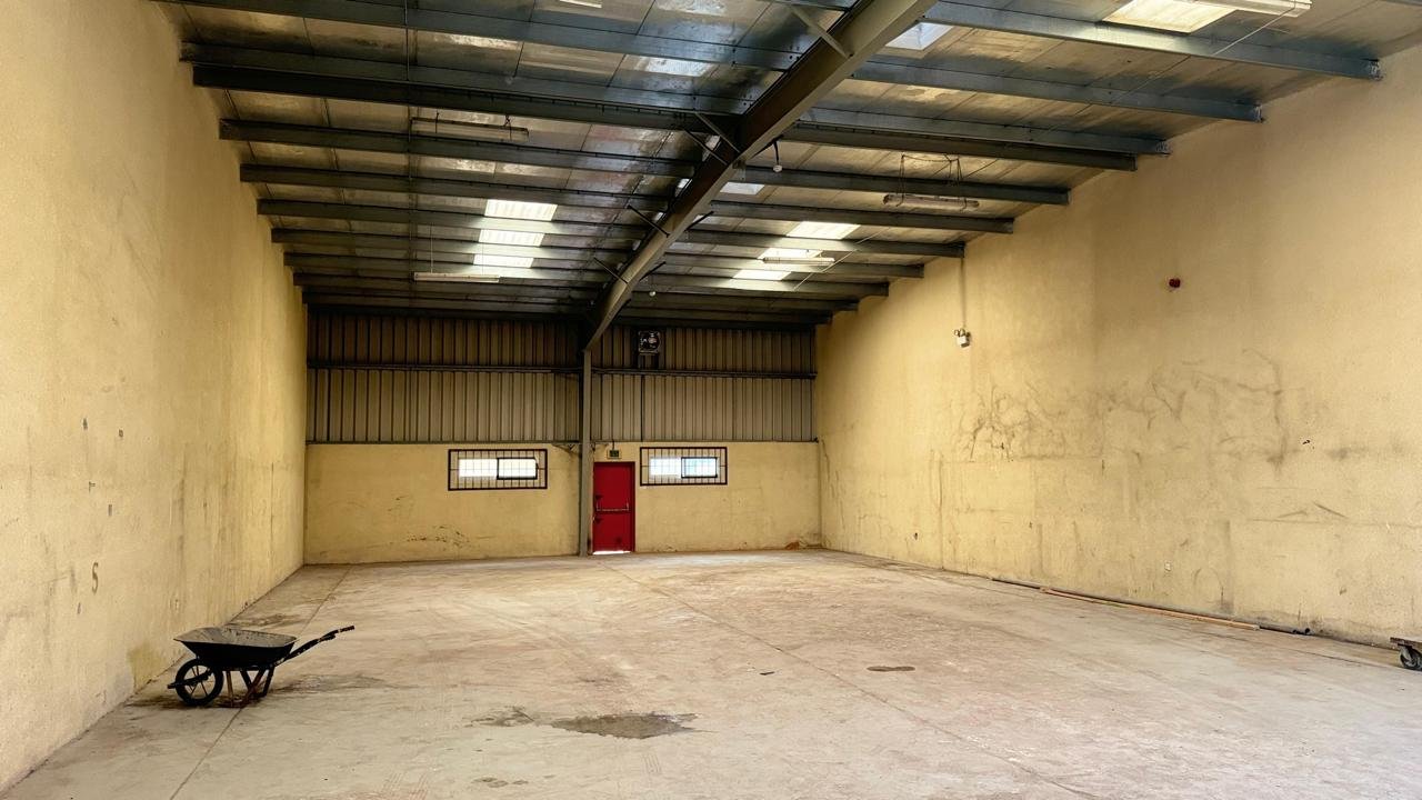 3020 Sq Ft Warehouse in Ras Al Khor Ind Area 2