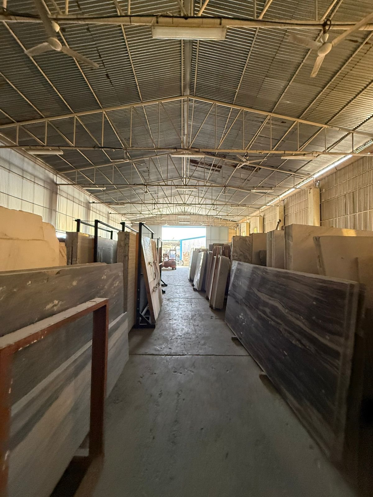 4000 Sq Ft Commercial warehouse in Umm Ramool