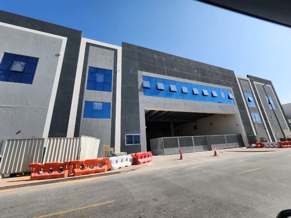 10,193 Sq FT Commercial Warehouse in Warsan