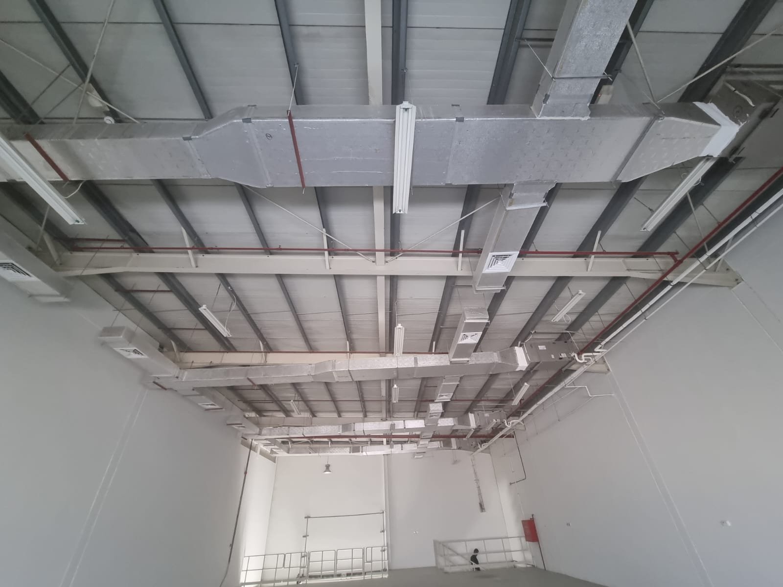 6500 Sq. FT Warehouse in Nad Al Hammar