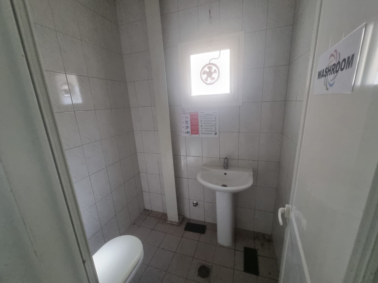 6500 Sq. FT Warehouse in Nad Al Hammar