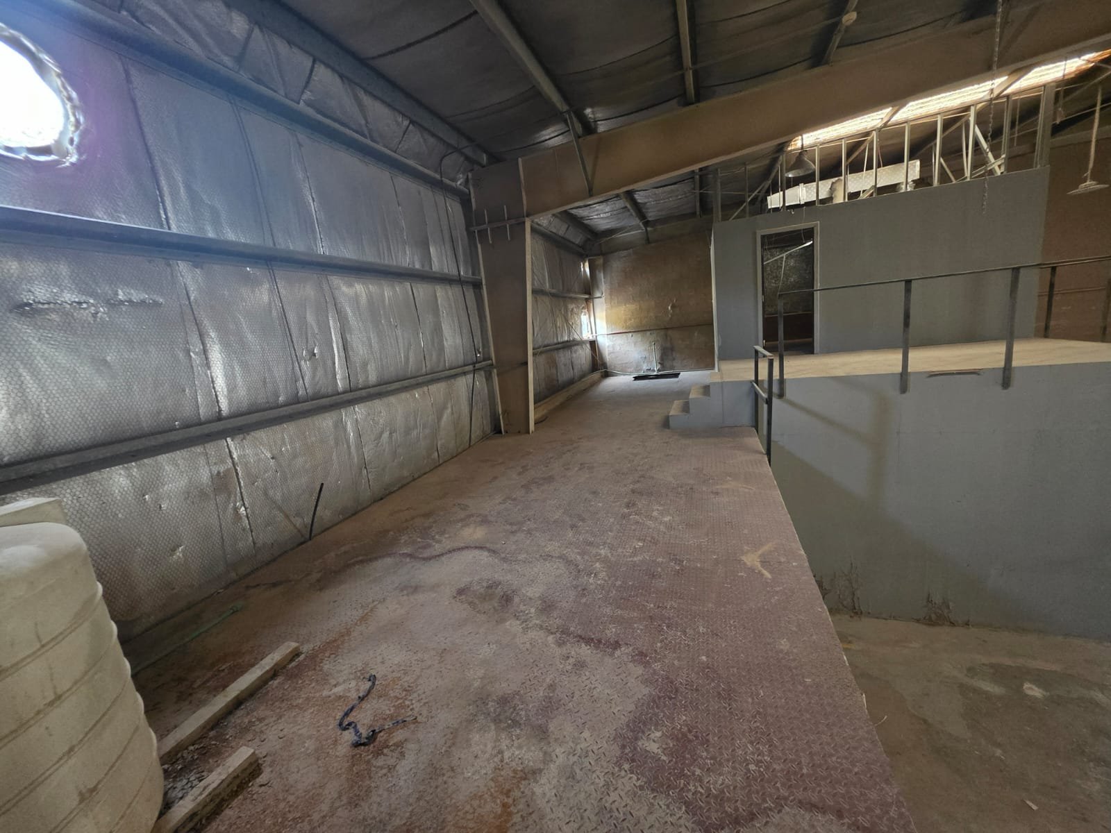 4,100 Sq. FT Commercial Warehouse in DIP 1