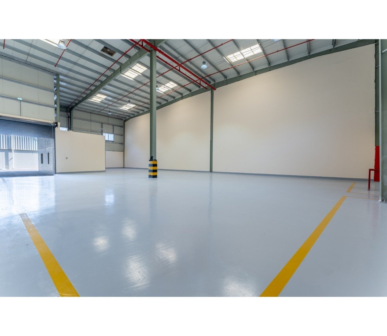 5,569 Sq. FT Commercial Warehouse in NIP
