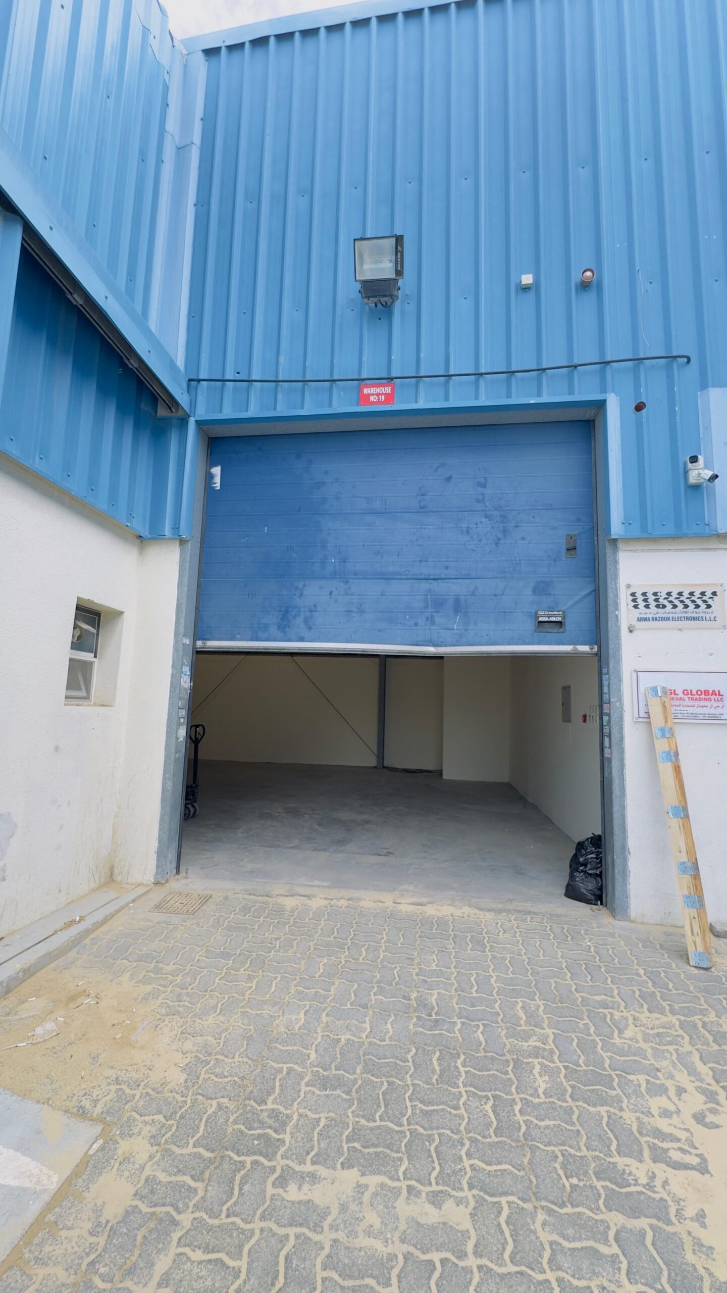 2,000 Sq. FT Warehouse in Sharjah Ind. Area 18