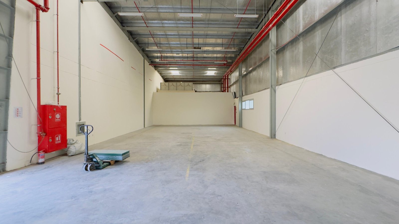 2,000 Sq. FT Warehouse in Sharjah Ind. Area 18