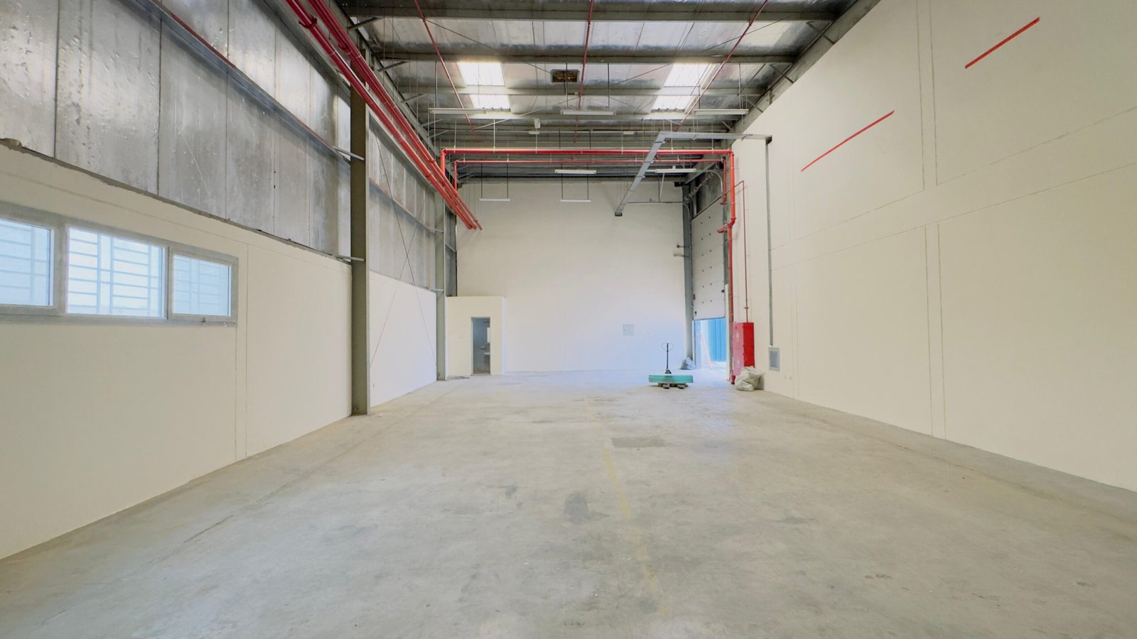 2,000 Sq. FT Warehouse in Sharjah Ind. Area 18