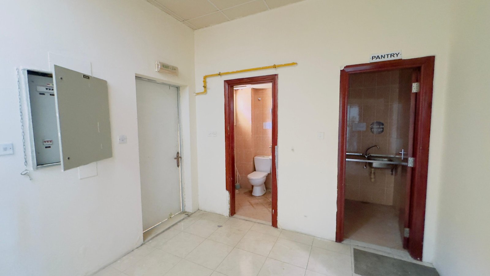 2,600 Sq. FT (G+M) Warehouse in Sharjah Ind Area 18