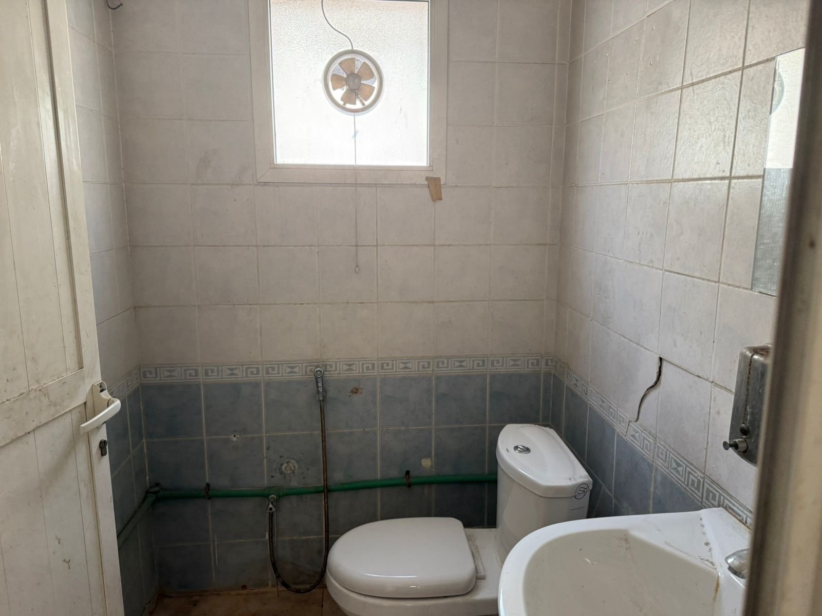 4900 Sq. FT Commercial Insulated warehouse (G+M) with built-in washroom in Ras Al Khor (TAX-FREE)