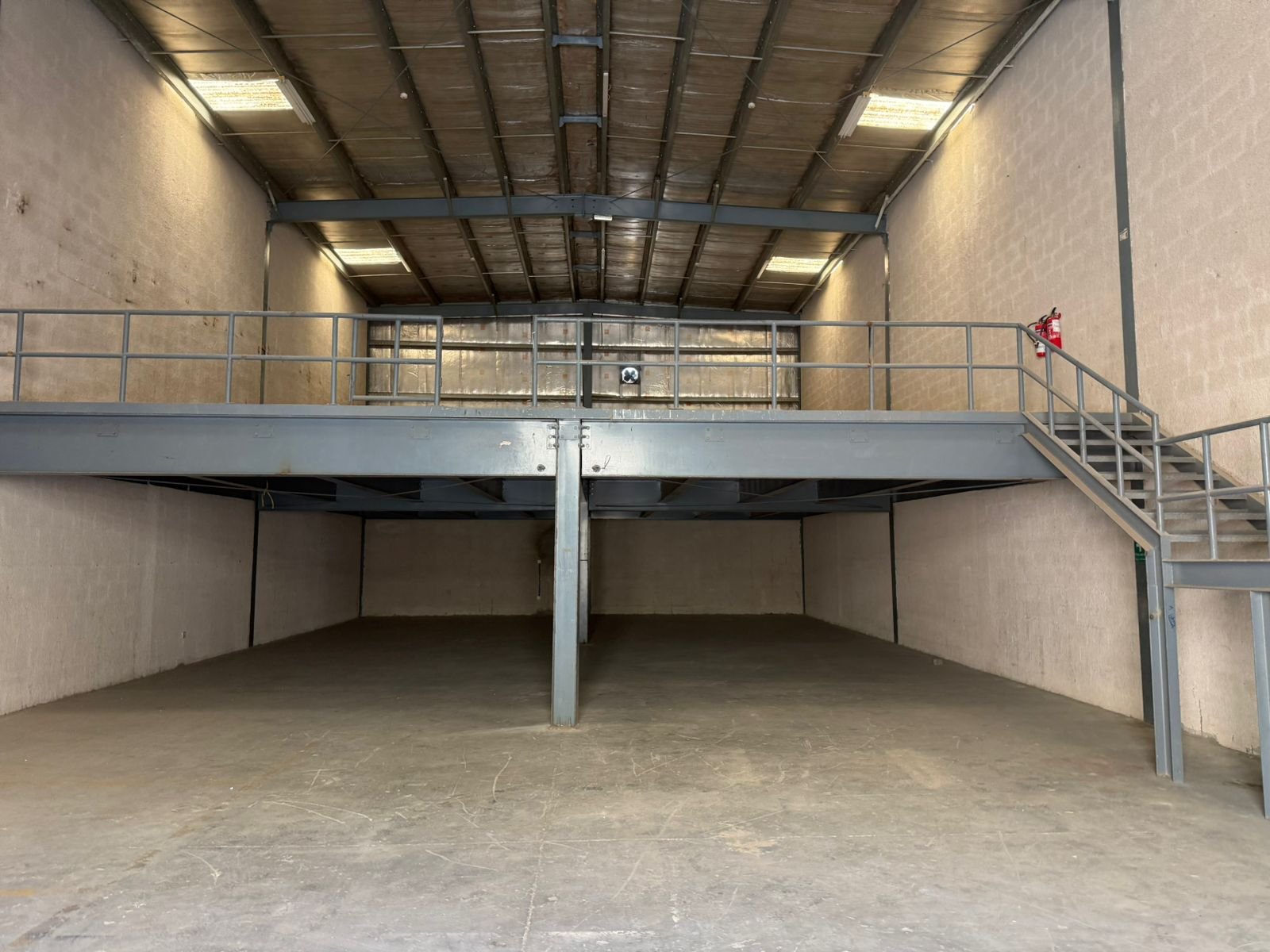 4900 Sq. FT Commercial Insulated warehouse (G+M) with built-in washroom in Ras Al Khor (TAX-FREE)