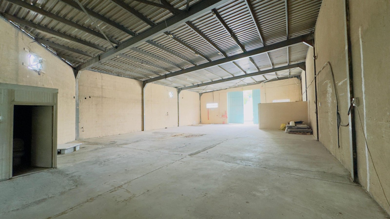 3375 Sq. FT Commercial Road-facing Warehouse in Ras Al Khor