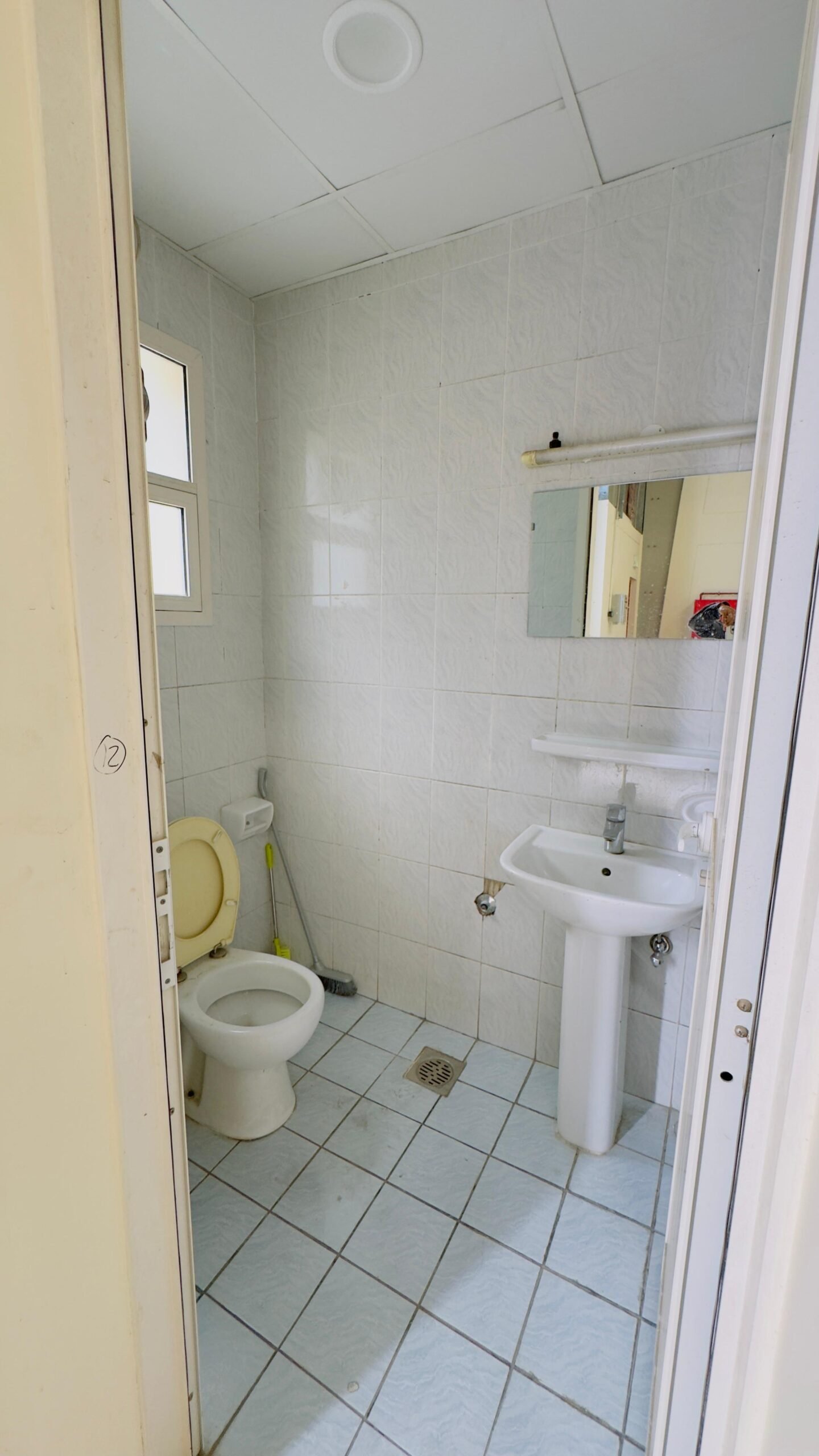 2,400 Sq. FT Warehouse in Sharjah Ind. Area 18