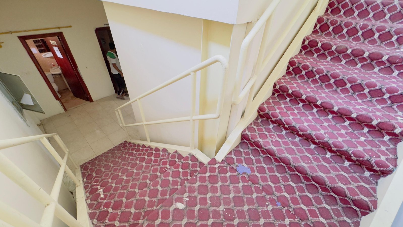 2,600 Sq. FT (G+M) Warehouse in Sharjah Ind Area 18