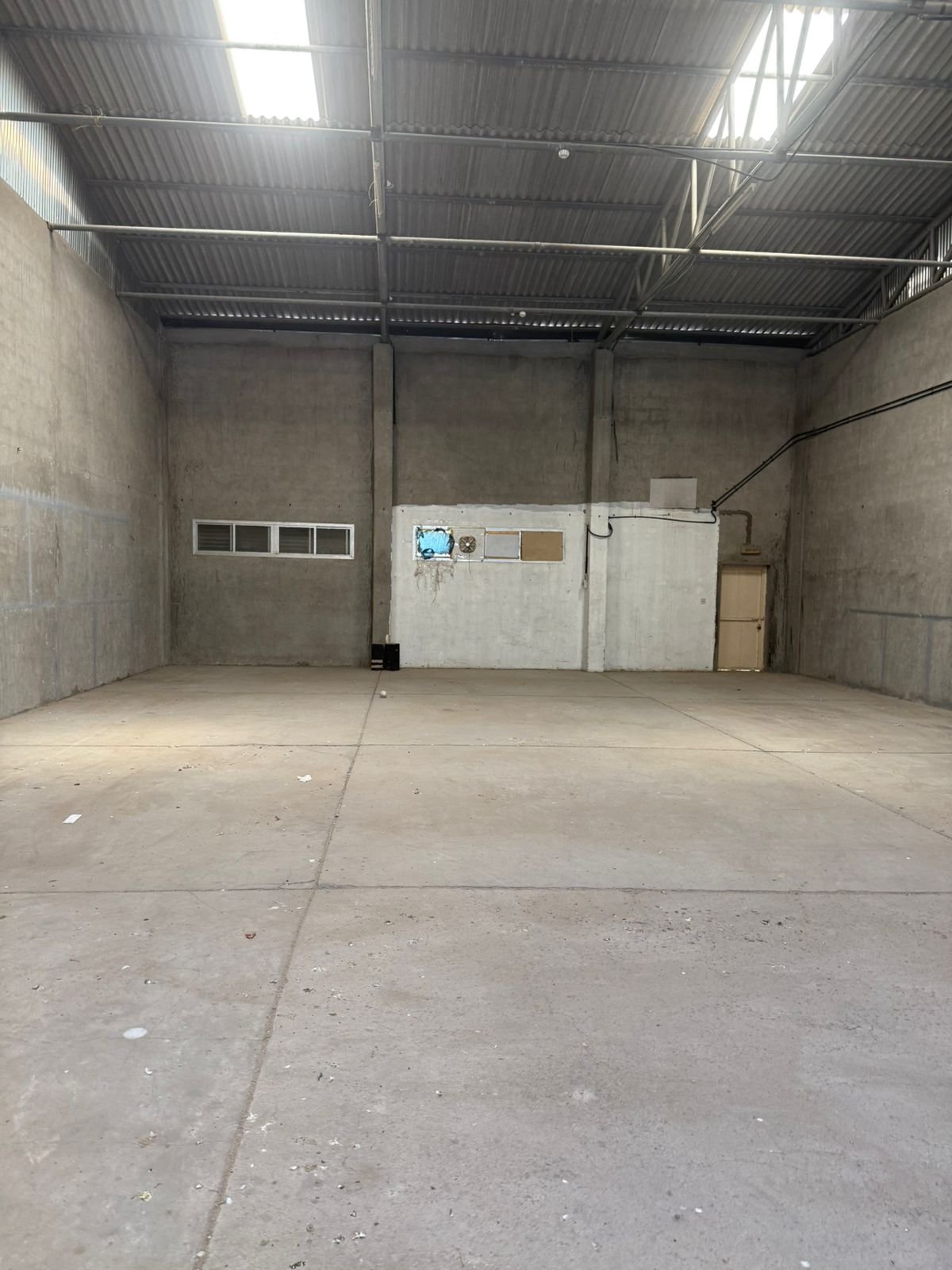 2800 Sq. FT Commercial Warehouse for rent in Ras Al Khor 2