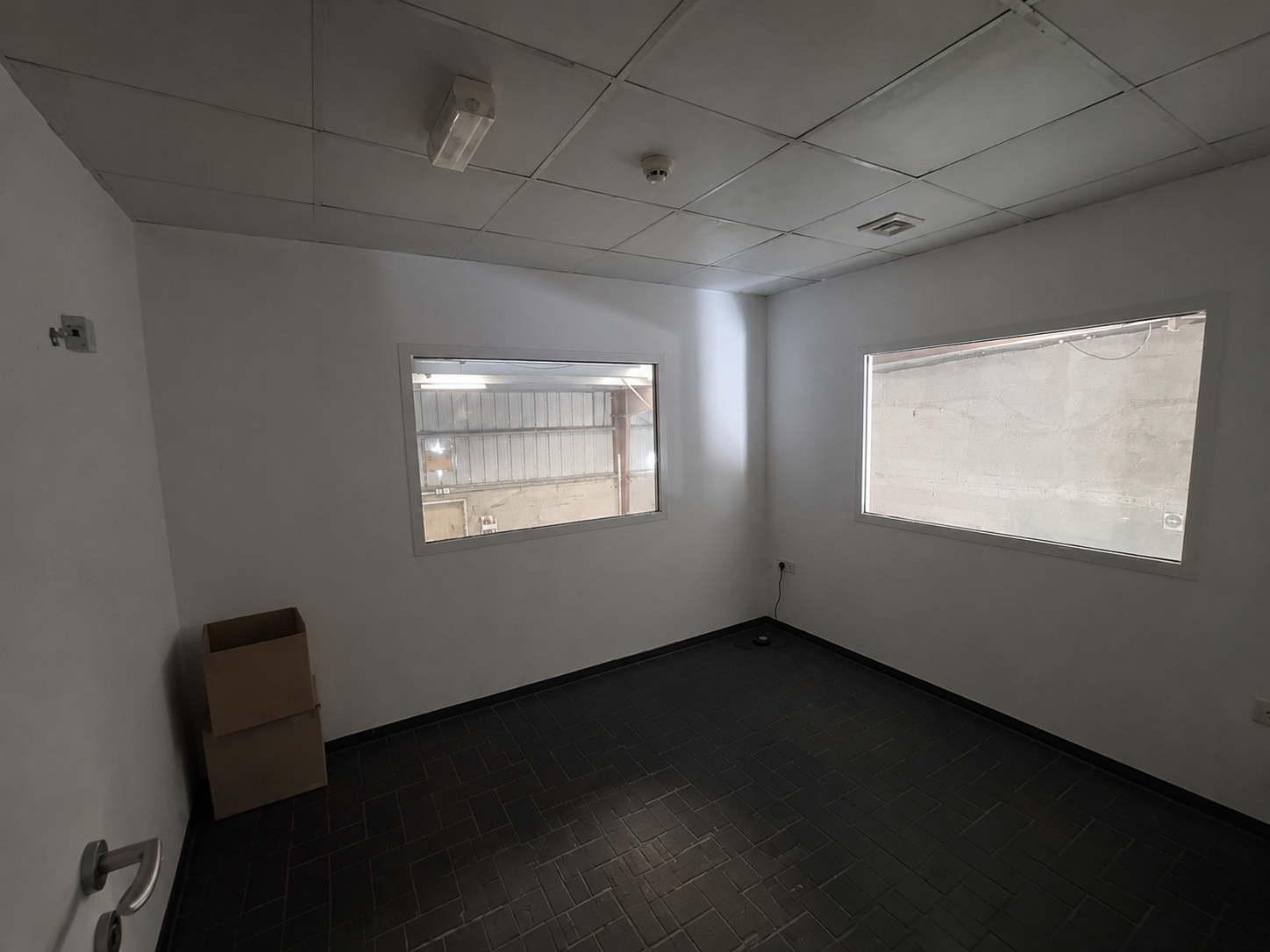 2500 Sq. FT Commercial Warehouse for rent in Ras Al Khor