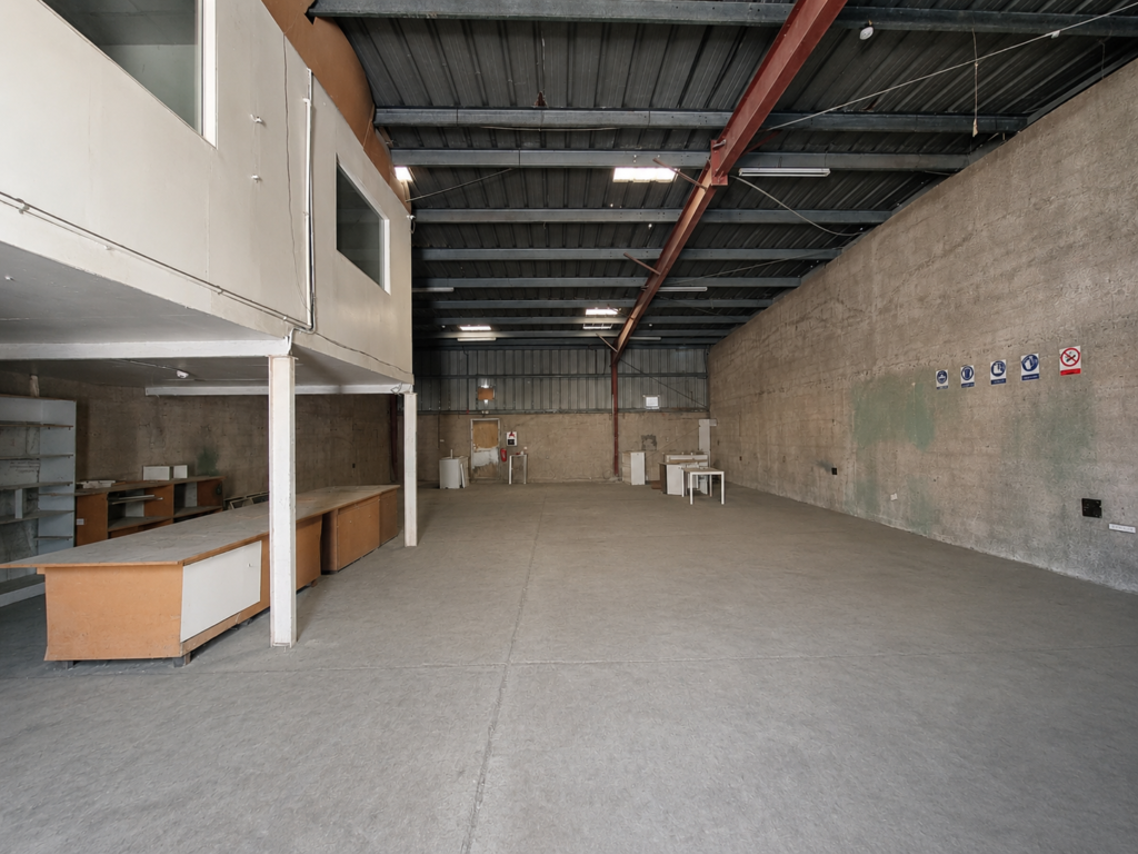 2500 Sq. FT Commercial Warehouse for rent in Ras Al Khor