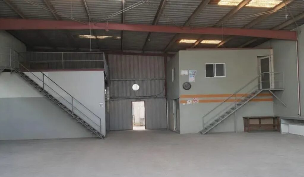 3795 Sq. FT Commercial Warehouses for Rent in Ras Al Khor 2