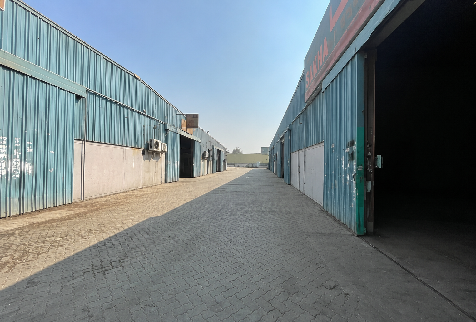 3795 Sq. FT Commercial Warehouses for Rent in Ras Al Khor 2