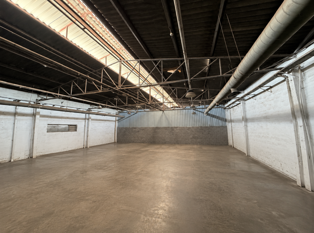 3,300 Sq. FT Commercial Warehouse for Rent in Umm Ramool