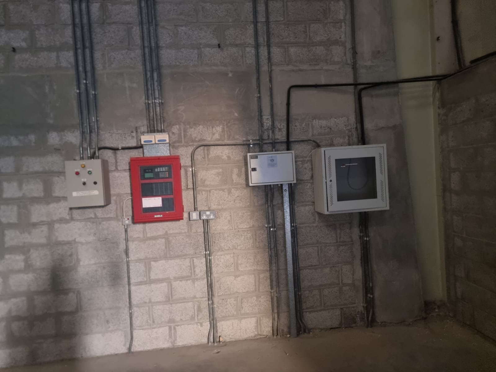 3,500 Sq. FT Commercial Warehouse for Rent in Al Sajaa, Sharjah