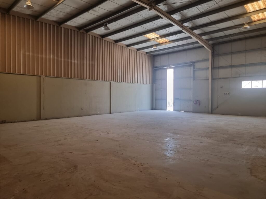 2,592 Sq. FT Commercial Warehouse for Rent in DIP 1