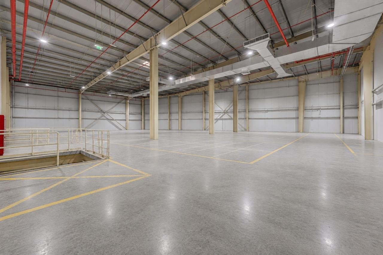 96,505 Sq. FT (G+M) Commercial Temperature Controlled Warehouse with Office for Rent in Umm Ramool