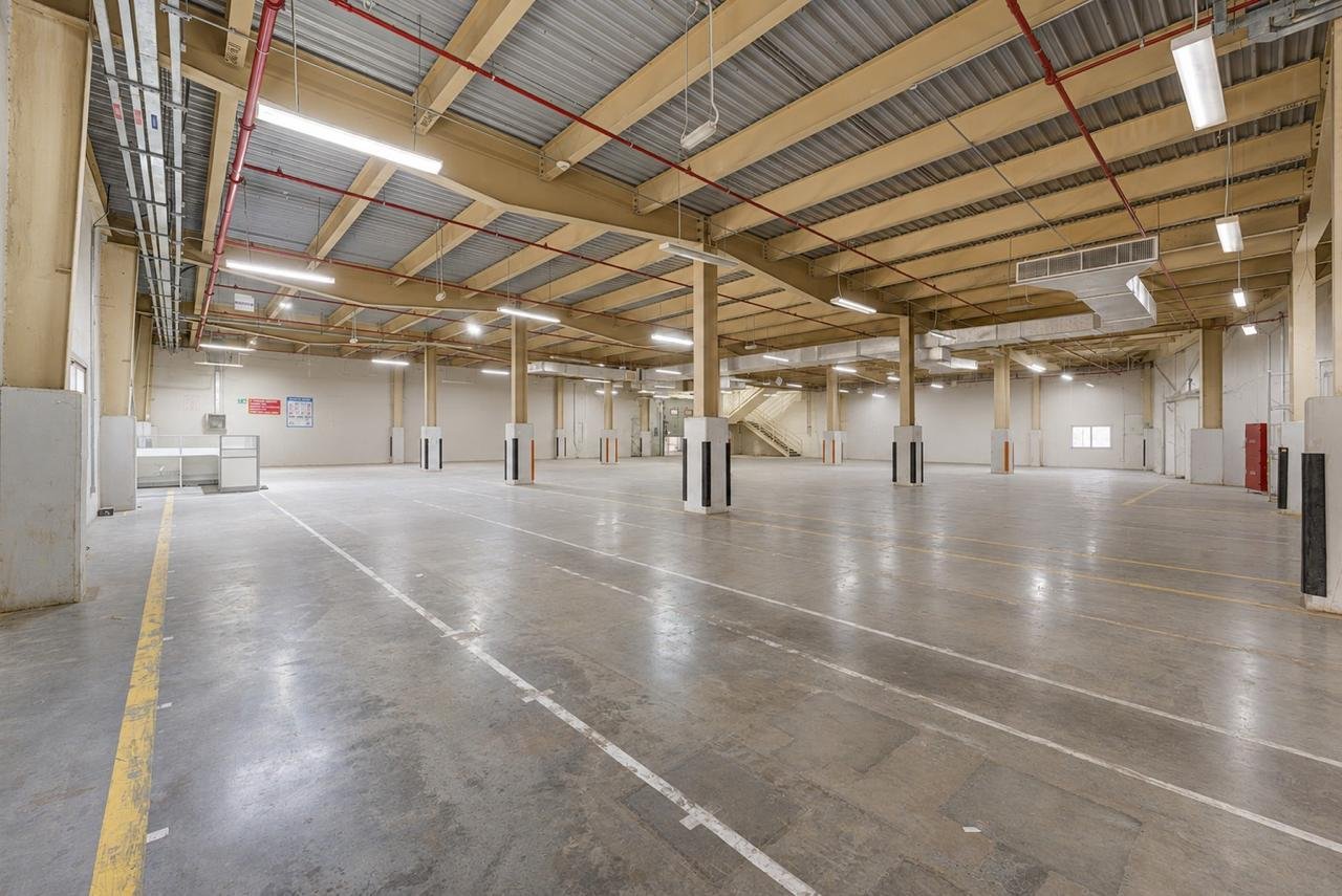 96,505 Sq. FT (G+M) Commercial Temperature Controlled Warehouse with Office for Rent in Umm Ramool