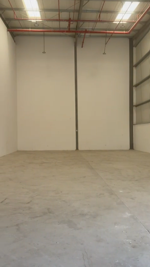 3,000 Sq. FT Commercial Warehouse for Rent in Al Quoz 2
