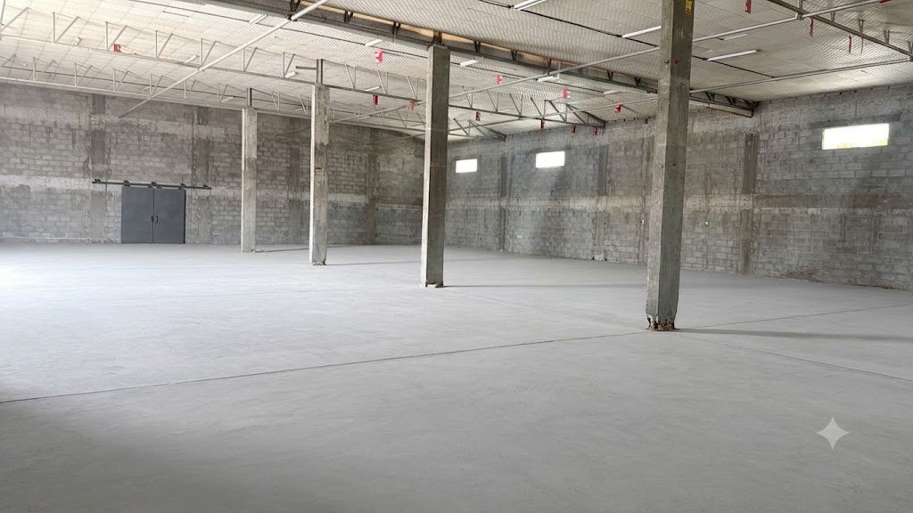 8,000 Sq. FT Commercial Warehouse for Rent in Ras Al Khor