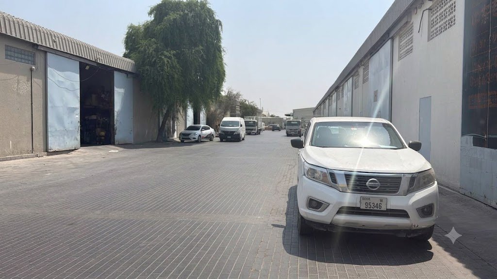 2,800 Sq. FT Commercial Warehouse for Rent in Ras Al Khor