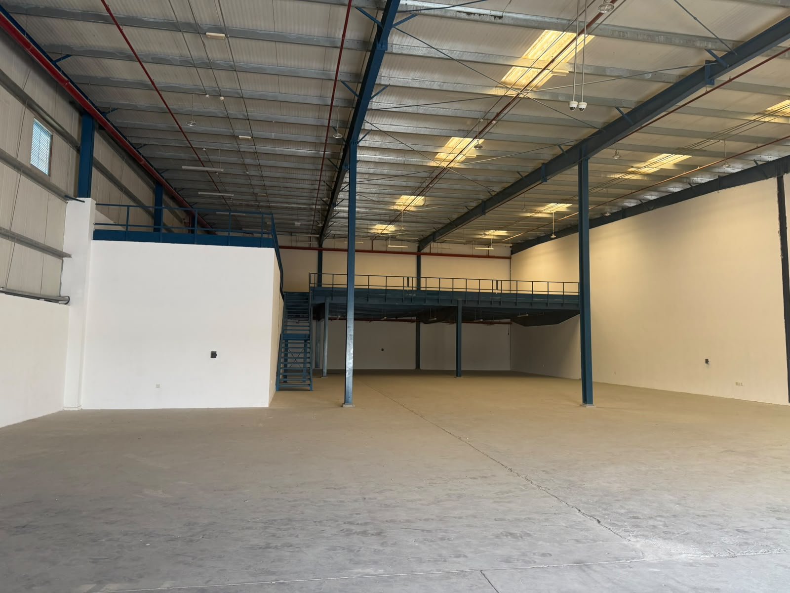 9300 Sq. FT Commercial Warehouse for Rent in DPC