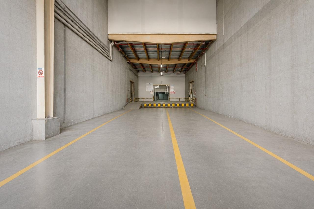 96,505 Sq. FT (G+M) Commercial Temperature Controlled Warehouse with Office for Rent in Umm Ramool