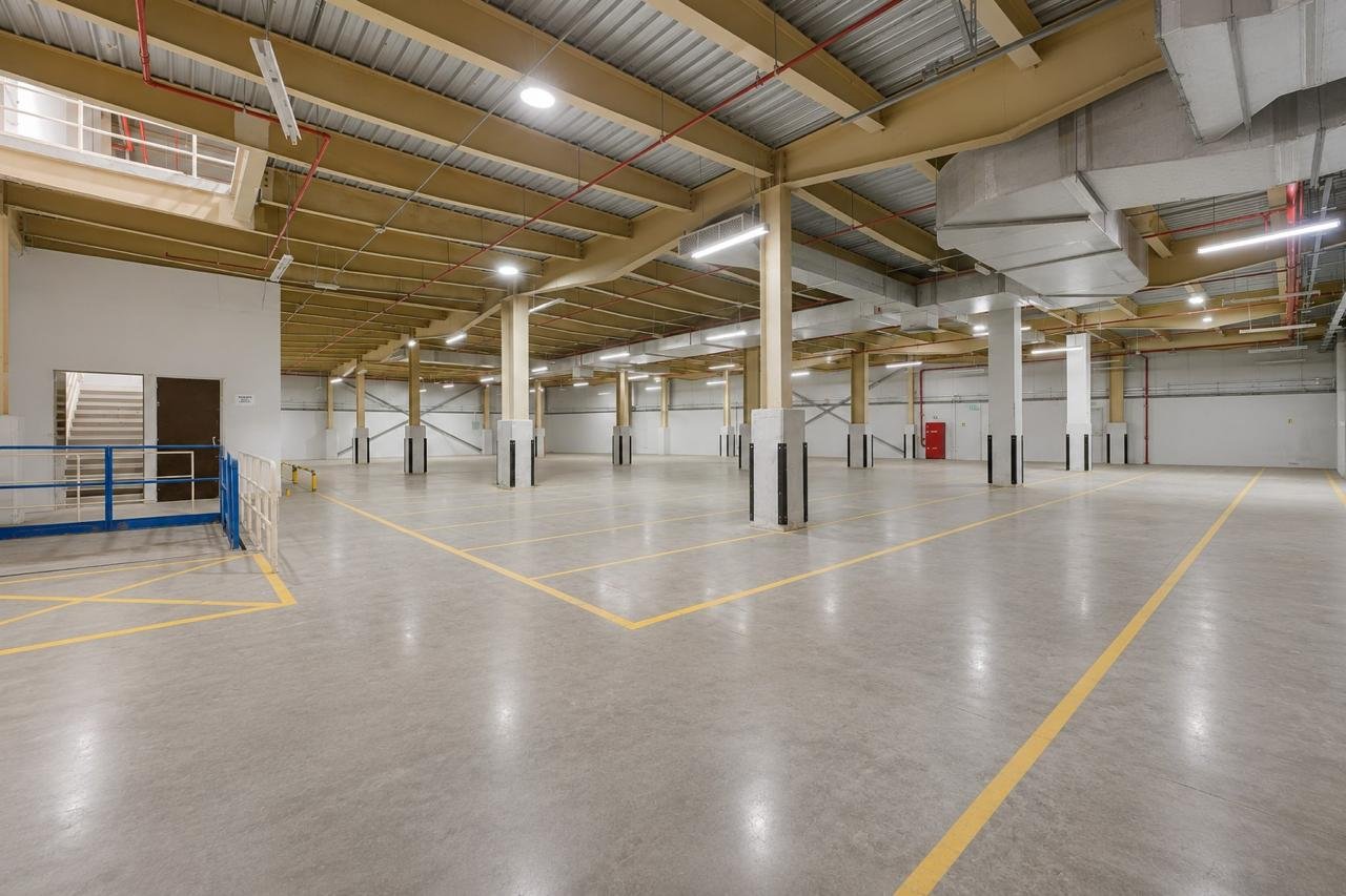 96,505 Sq. FT (G+M) Commercial Temperature Controlled Warehouse with Office for Rent in Umm Ramool