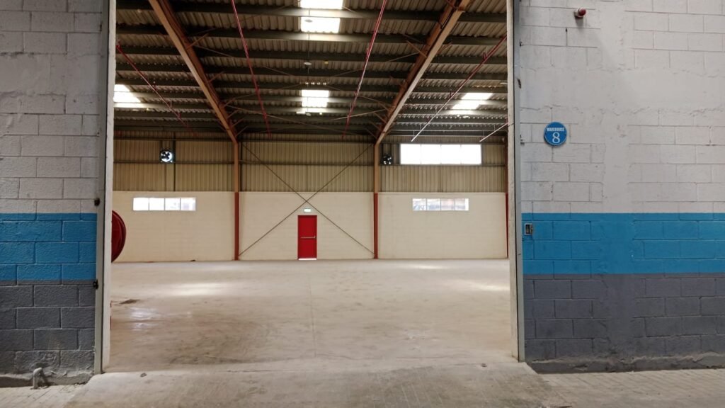 4,500 Sq. FT Commercial Warehouse for Rent in Al Quoz