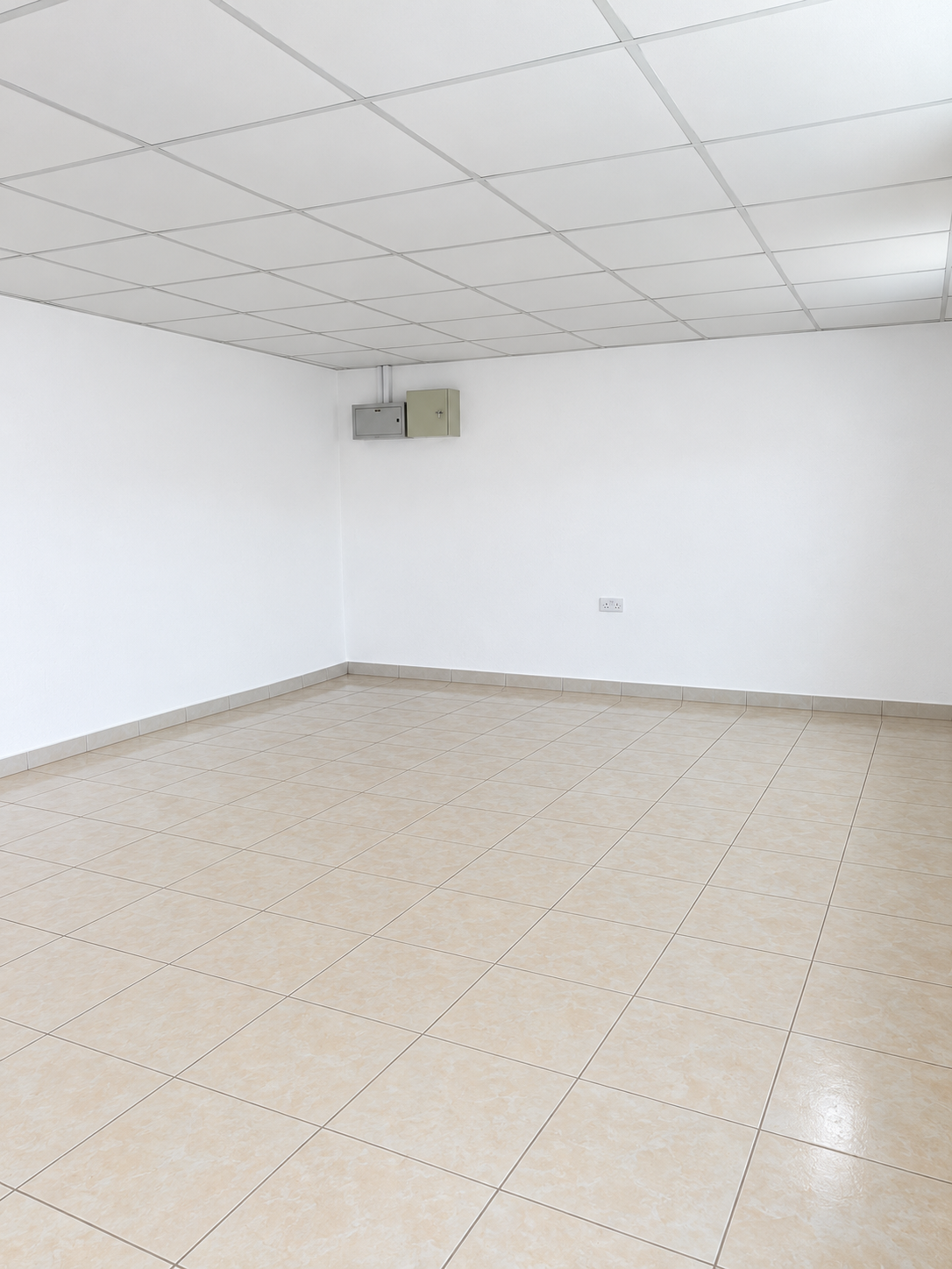 6,404 Sq. FT Commercial Warehouse with Office for rent in Ras Al Khor (NO TAX)
